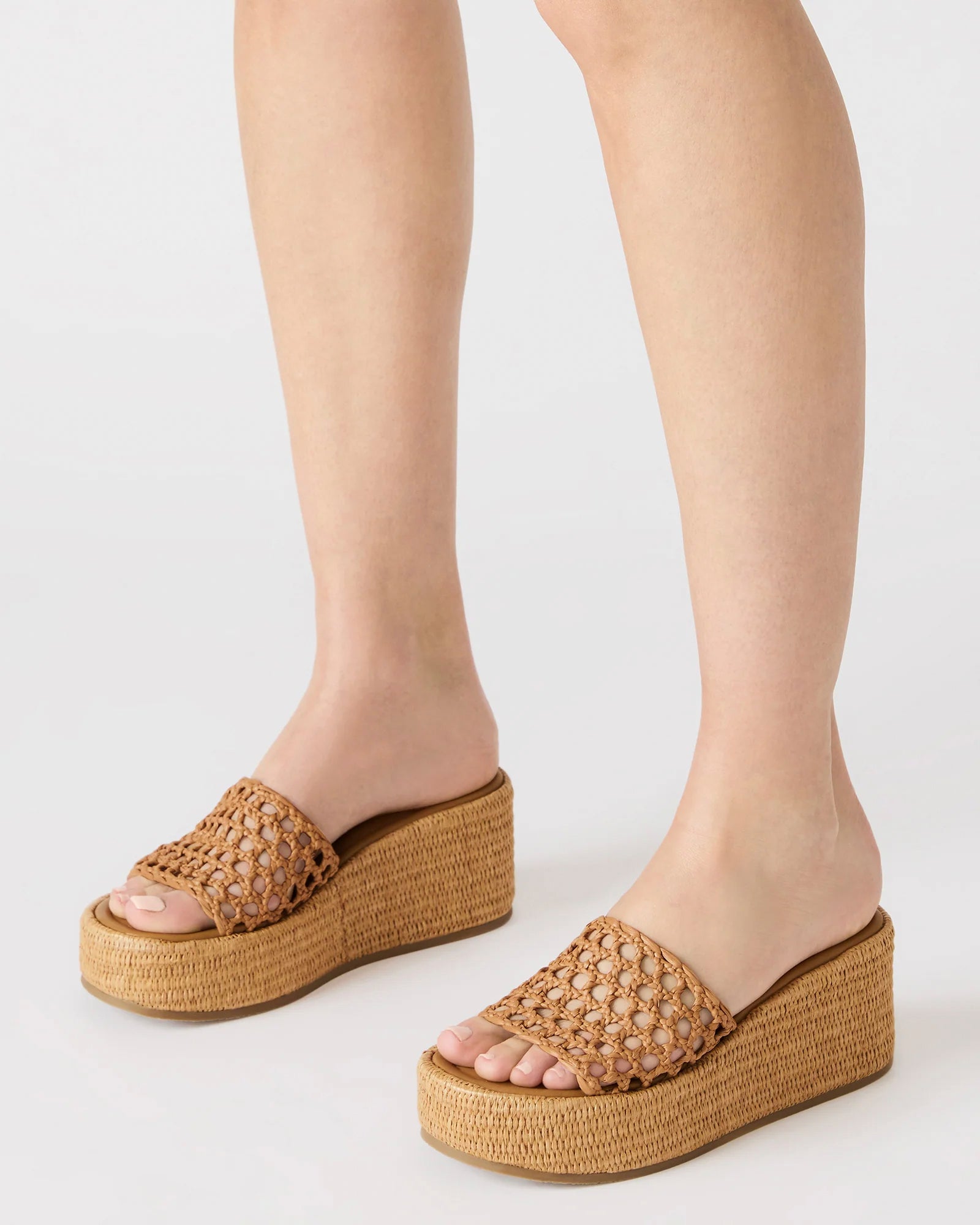 STEVEMADDEN_SHOES_BRANDY_RAFFIA_0475copy.jpg