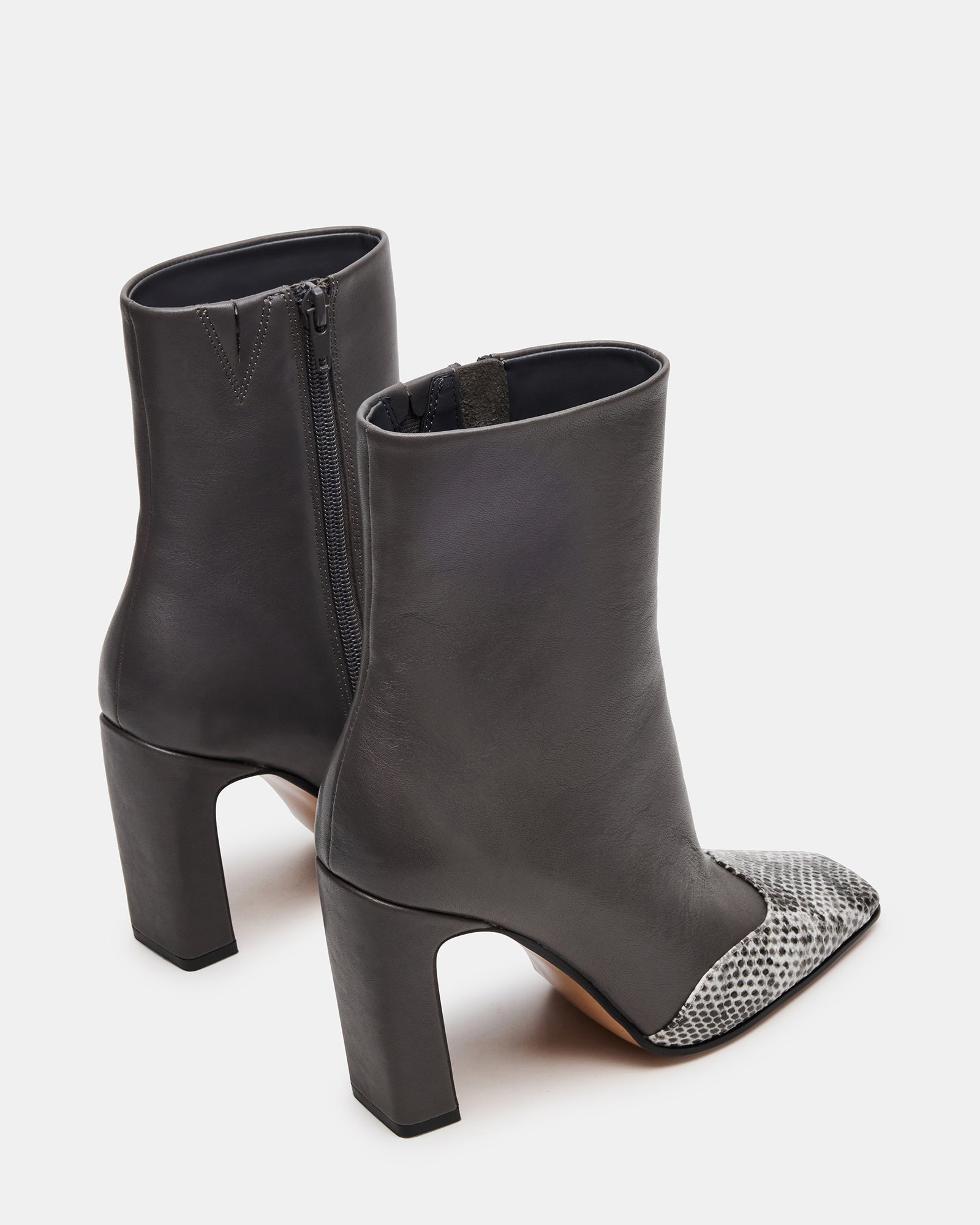 STEVEMADDEN_SHOES_LYLE_GREY-LEATHER_03.jpg