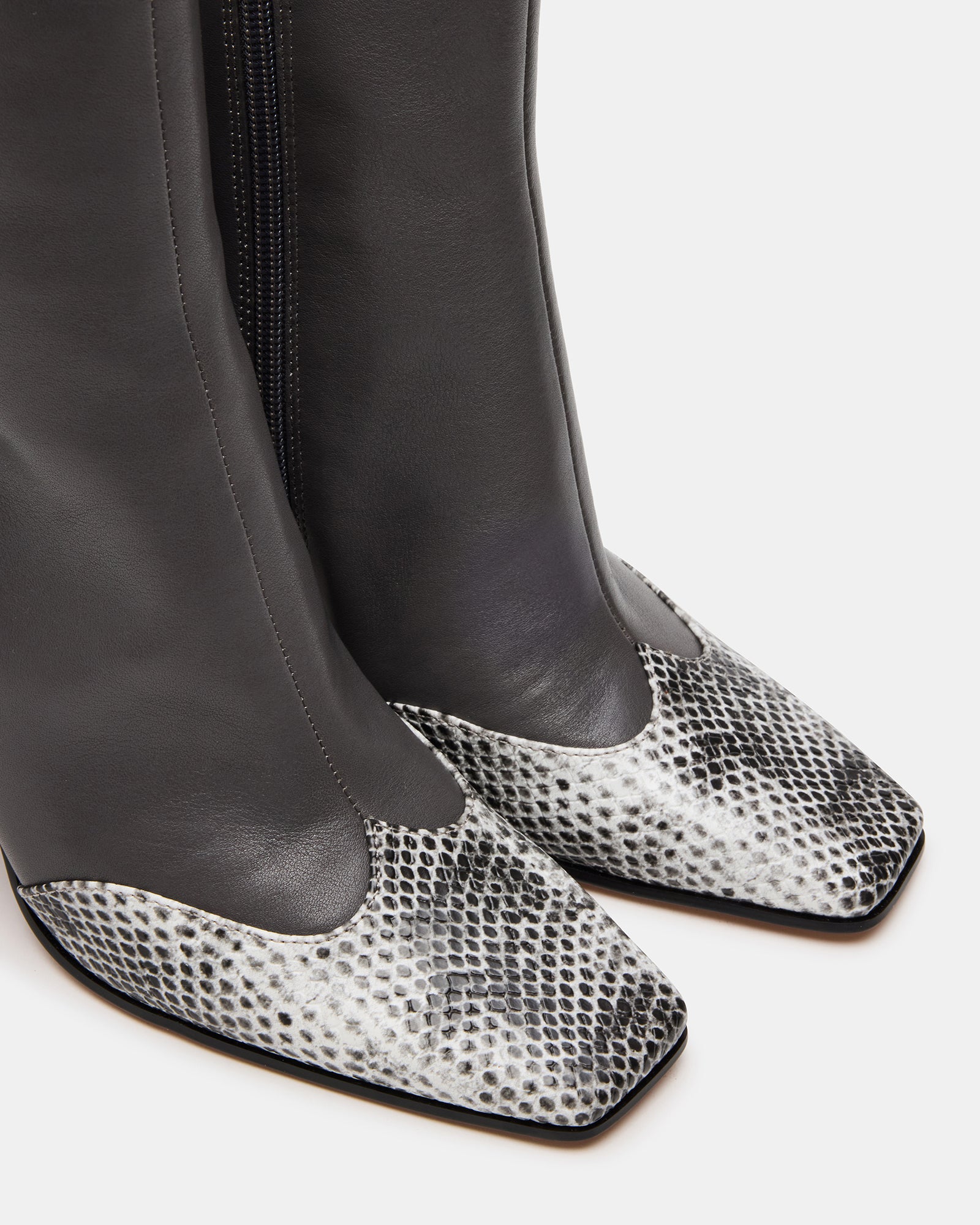 STEVEMADDEN_SHOES_LYLE_GREY-LEATHER_05.jpg